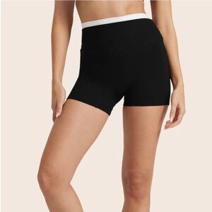 Set Active: Cloud Control Shorts orca